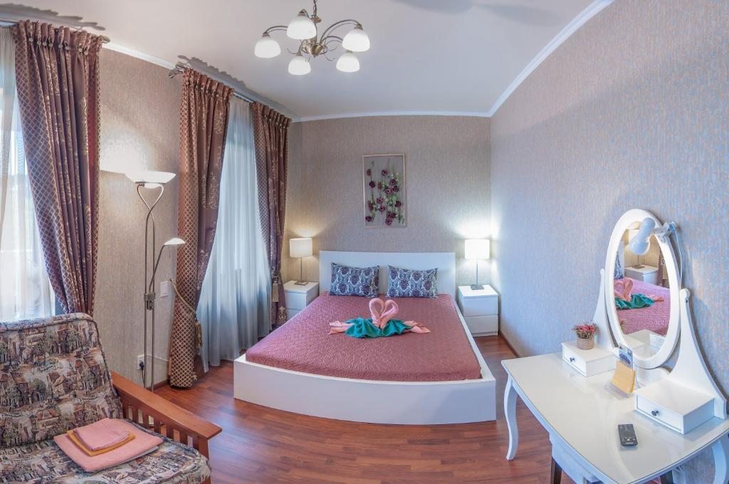 Двухместный (Двухместный номер Делюкс с 1 кроватью и балконом) гостевого дома ARK-Hotel, Кисловодск