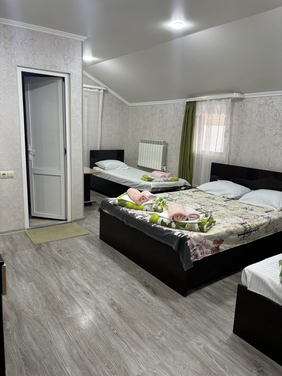 Четырехместный (С балконом), Гостевой дом Ruzanna Inn