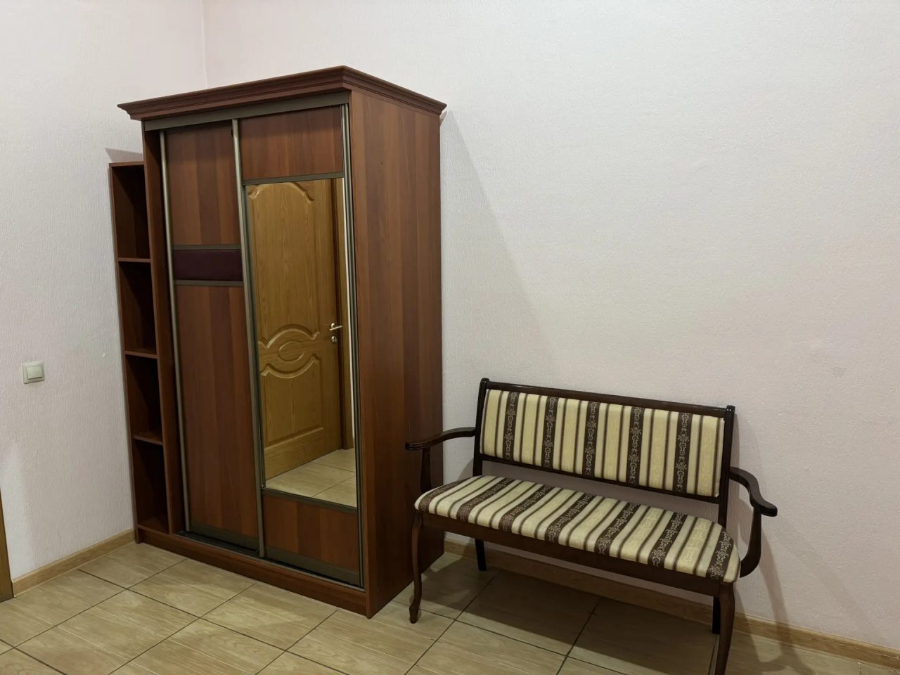 Люкс, Гостиница Амран