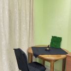 Номер (ФИОЛЕТОВЫЙ Дом с 2 отдельными спальнями на 5 человек с собственной парковкой и зоной барбекю), Коттеджный комплекс Кувшиново Сити