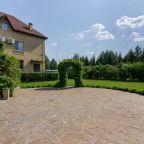 Сад, Отель Garden