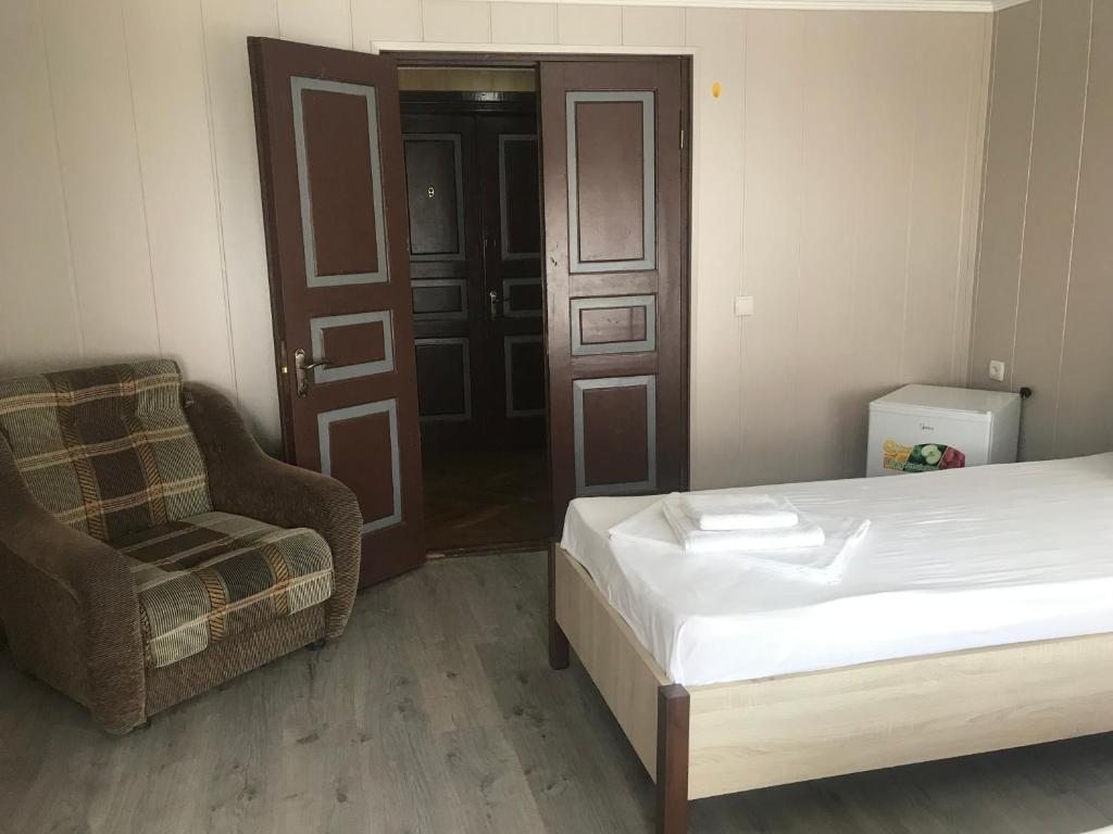 Двухместный (Двухместный номер Делюкс с 2 отдельными кроватями) гостевого дома Mahadzhirov, Сухум