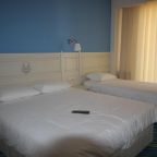 Трехместный (В сторону моря с видом на бассейн и балконом 2-этаж), Отель Гранд-Шато