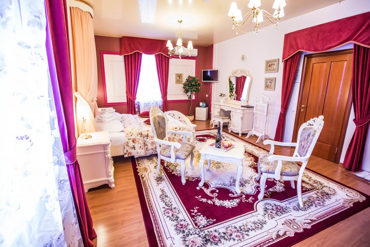 Полулюкс (Свадебный 10) гостиницы 13 стульев, Петрозаводск