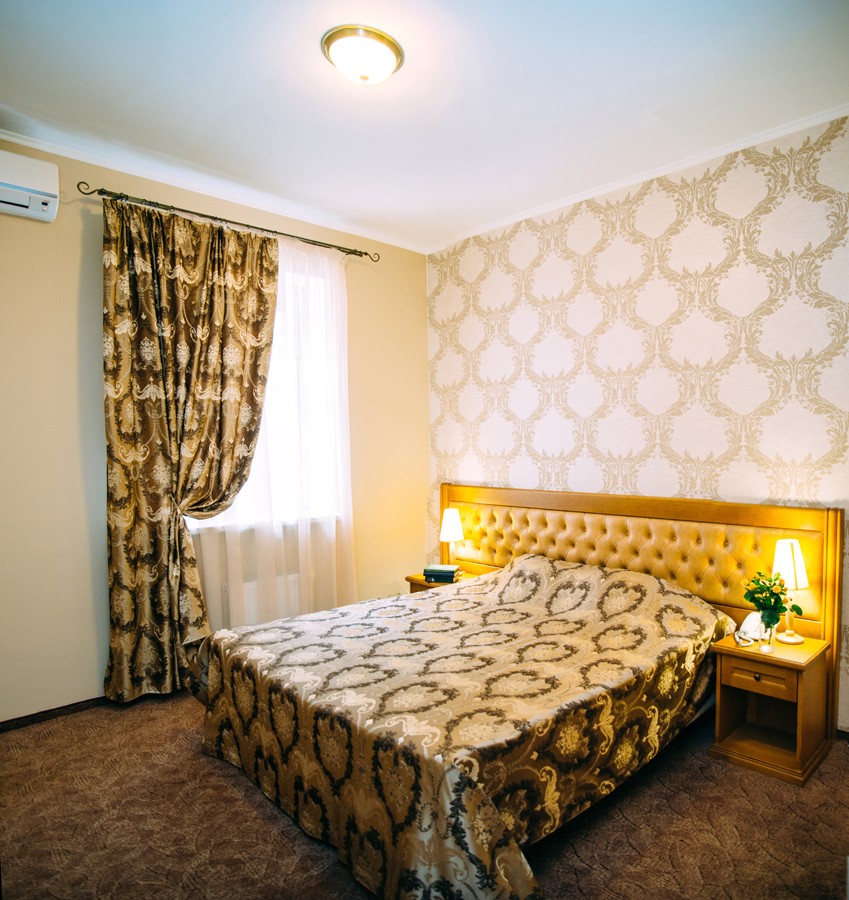 Двухместный (Улучшенный двухместный номер) гостиницы Простые вещи, Симферополь