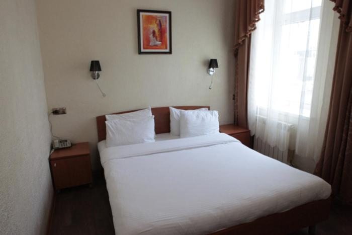 Двухместный (Большой двухместный номер c 1 кроватью или 2 отдельными кроватями) отеля Стандарт, Владикавказ