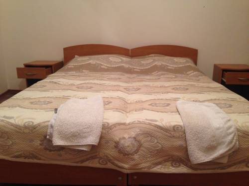 Двухместный (Бюджетный двухместный номер с 2 отдельными кроватями) гостевого дома Ливадия, Крым