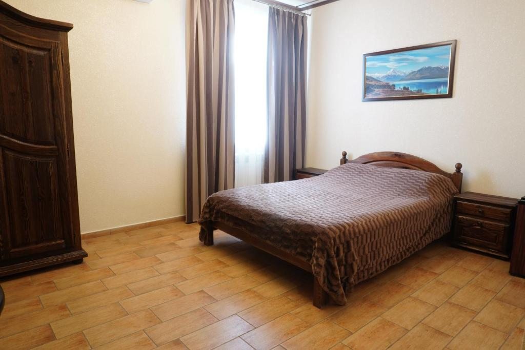 Двухместный (Двухместный номер Делюкс с 1 кроватью) отеля Лазурное, Суровикино