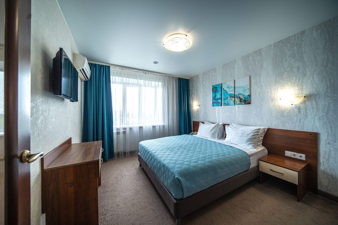 Полулюкс (СТАНДАРТ ПРЕМИУМ Premium Standard), Отель Аврора