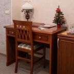 Трёхместный и более (Двухкомнатный стандарт), Мини-отель Глория