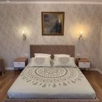 Люкс (VIP Апартаменты), Отель Домашний очаг