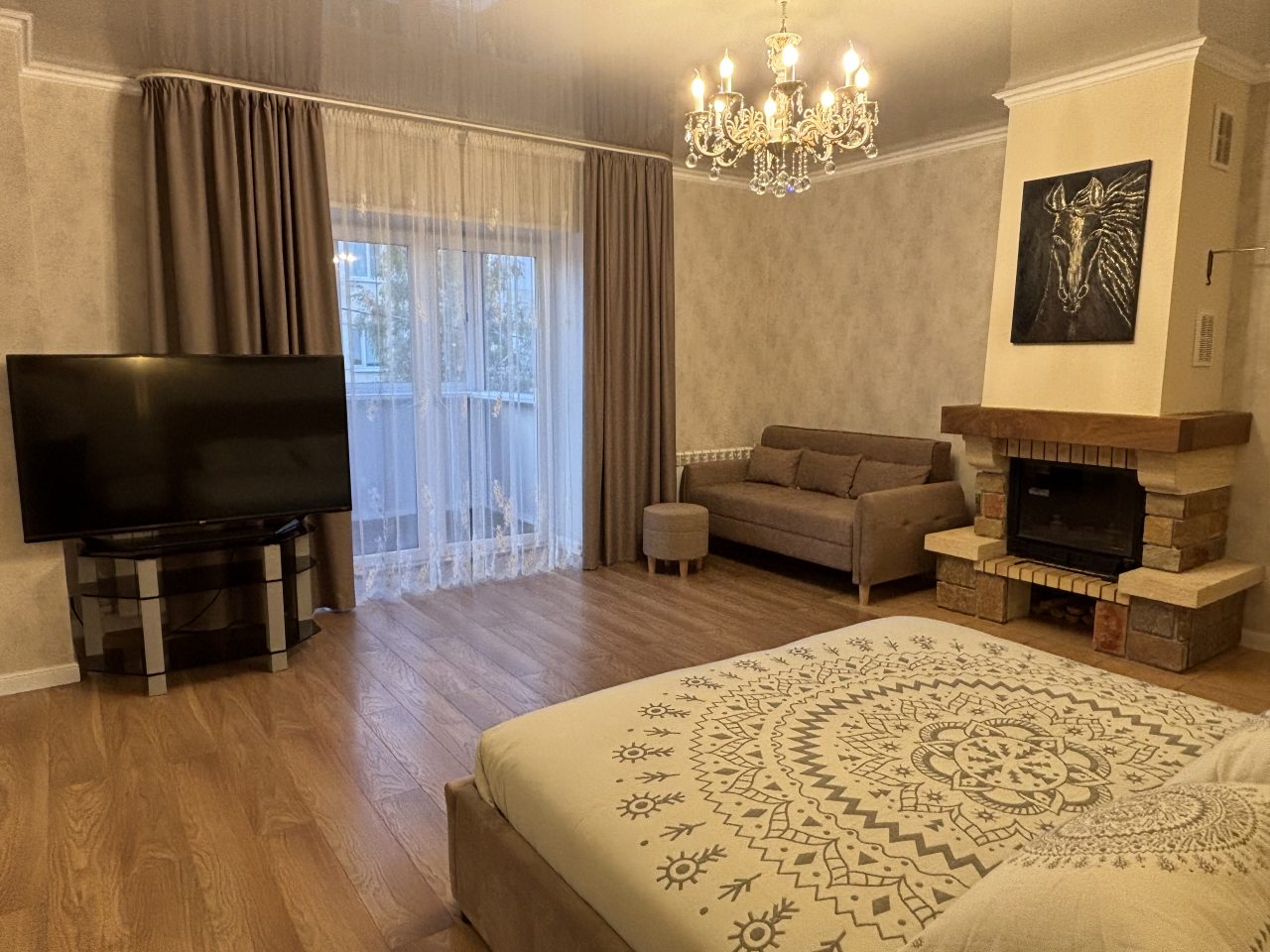 Люкс (VIP Апартаменты), Отель Домашний очаг