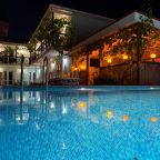 Бассейн, Отель Феникс