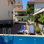 Бассейн, Отель Феникс