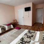 Трёхместный и более (Трех-местный номер полулюкс категории А (3-А)), Отель Феникс