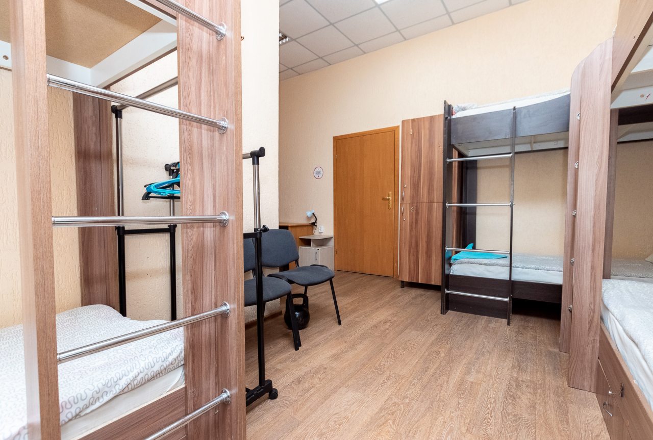 Восьмиместный Мужской (Койко-место), Хостел Like