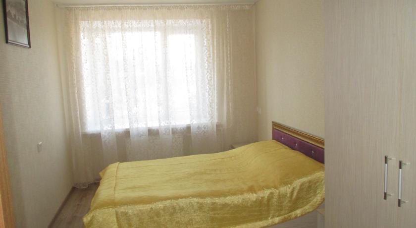 Четырехместный (2-комнатные апартаменты) гостиницы Строитель, Магнитогорск