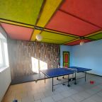 Скалодром и теннисный стол не дадут заскучать