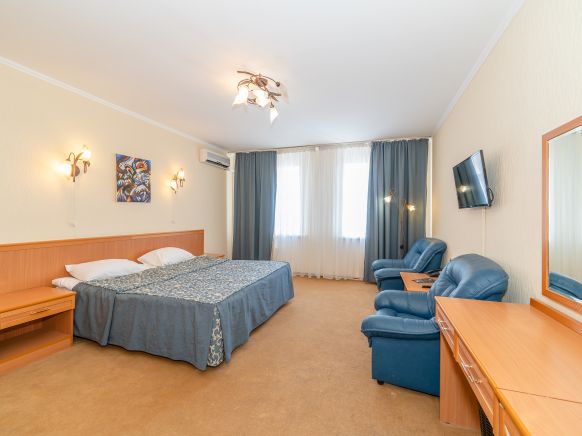 Фотография номера гостиницы Загородный клуб Александръ