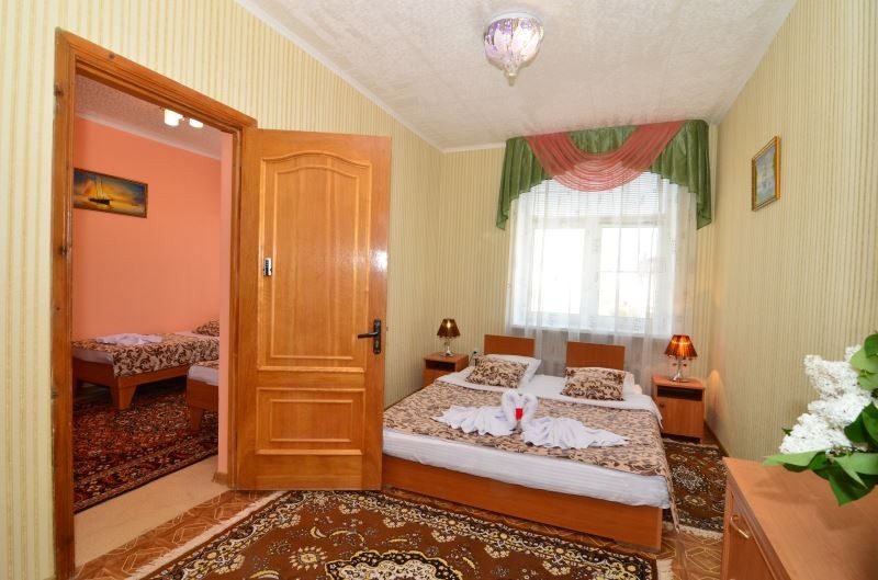Четырехместный (2-комнатный Стандарт) усадьбы Солоха Поповка, Крым