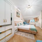 Люкс (Мансардный с панорамным окном и видом на море), Отель На Черноморской