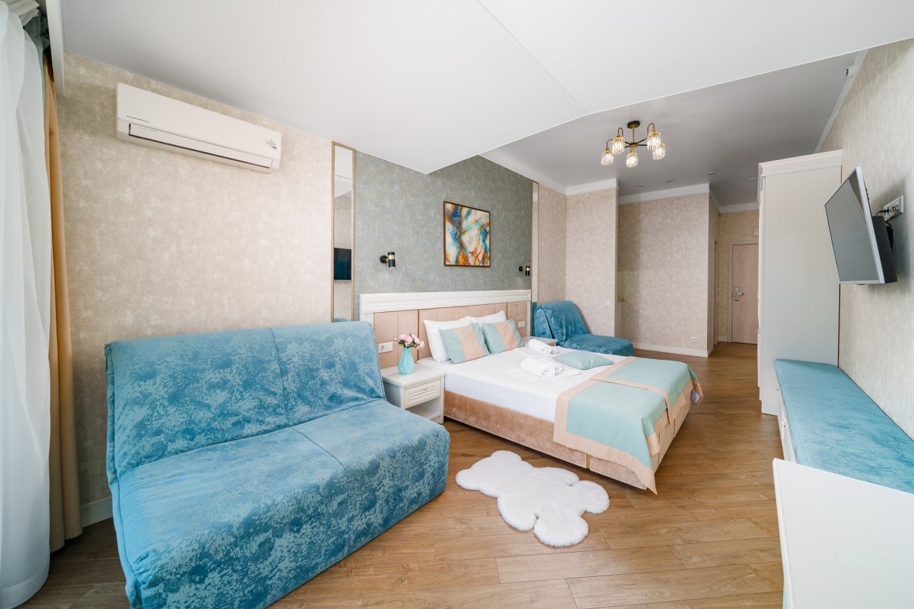 Люкс (Мансардный 27 м.кв), Отель На Черноморской