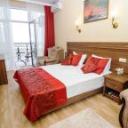 Люкс (Семейный 32 м.кв), Отель На Черноморской
