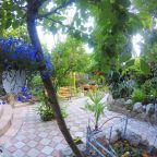 Вид на сад, Гостевой дом Радмир