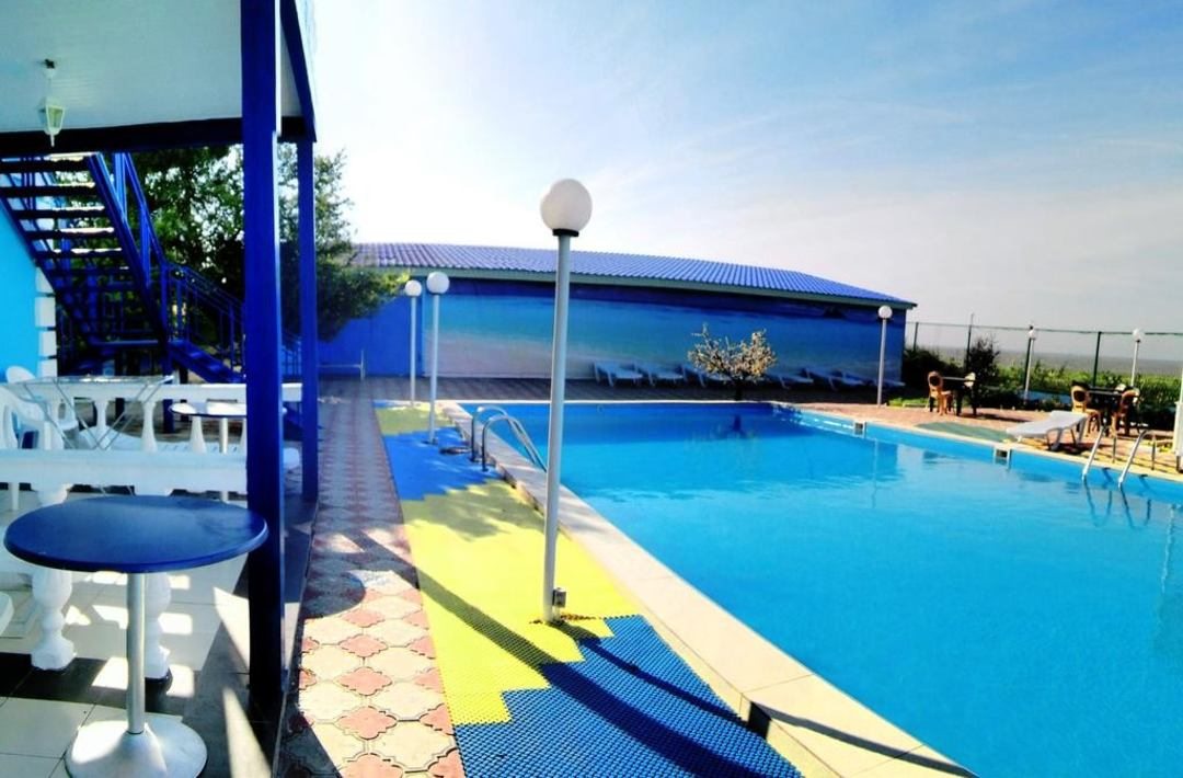Открытый плавательный бассейн, База отдыха Глафировка Лэнд
