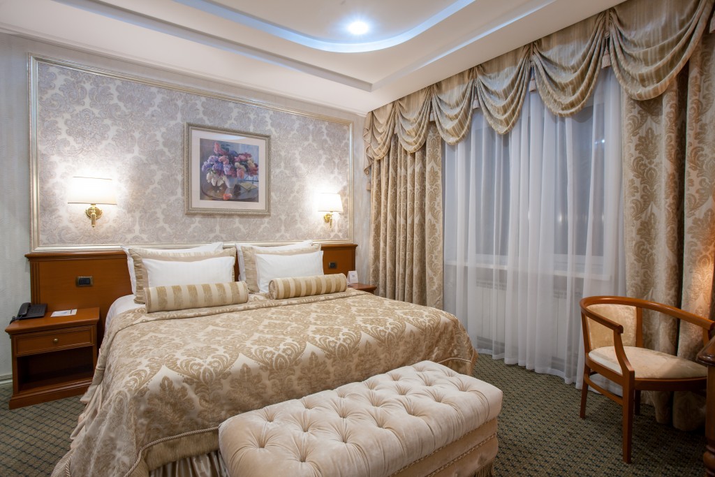 Люкс (Suite VIP) парк-отеля Березка, Челябинск