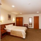 De Luxe (lake view 1-комнатный (вид на озеро)), Парк-Отель Березка