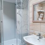 Трёхместный и более (Семейный), Гостиница APRIORI