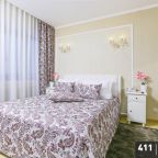Сьюит, Гостиница Аврора