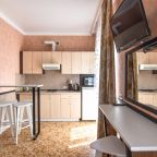 Студио (С балконом 31), Гостевой дом Астра