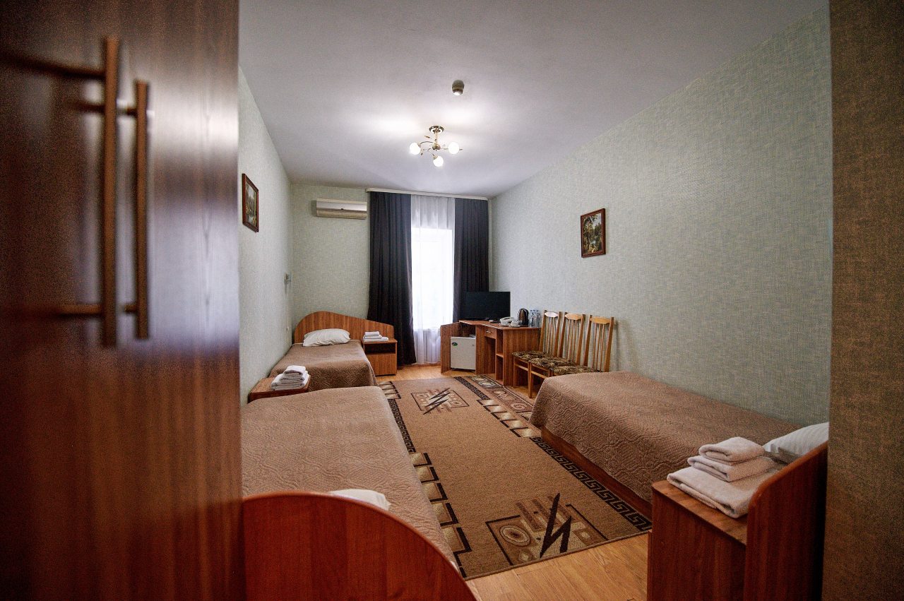 Трехместный (Стандарт) гостиницы Гранд, Тамбов