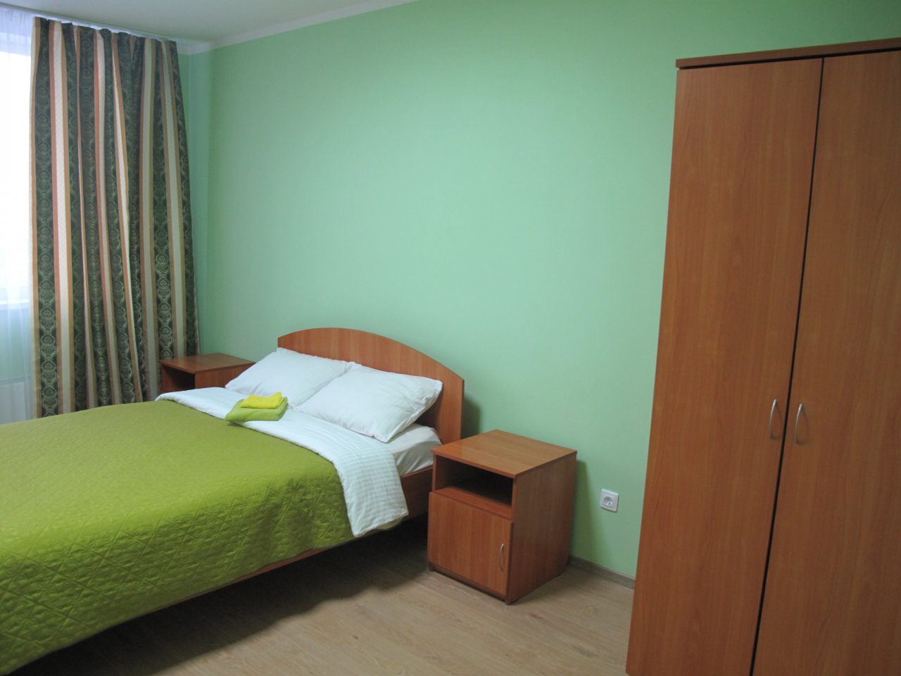 Максимальное размещение до 2 гостей. Удобства на этаже.