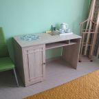 Уютный стандарт с большой кроватью и диваном.