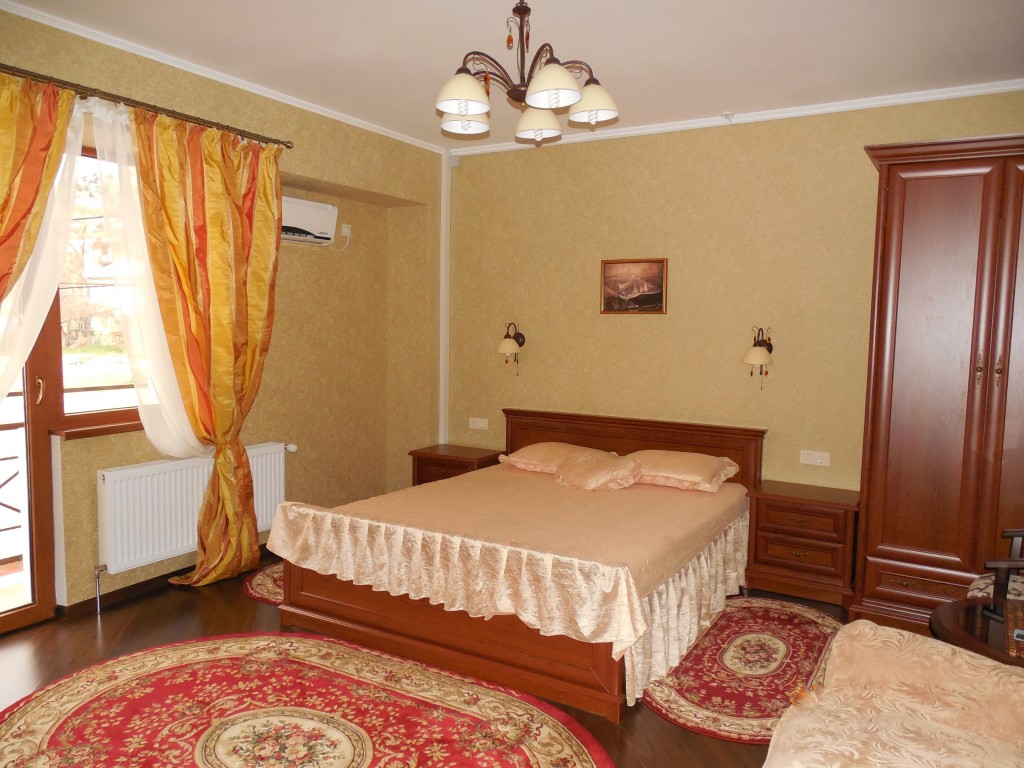 Полулюкс (Трехместный) гостиницы Рыбацкая слобода, Балаклава (Крым)
