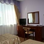Двухместный (Двухместный), Гостиница Kozmoc
