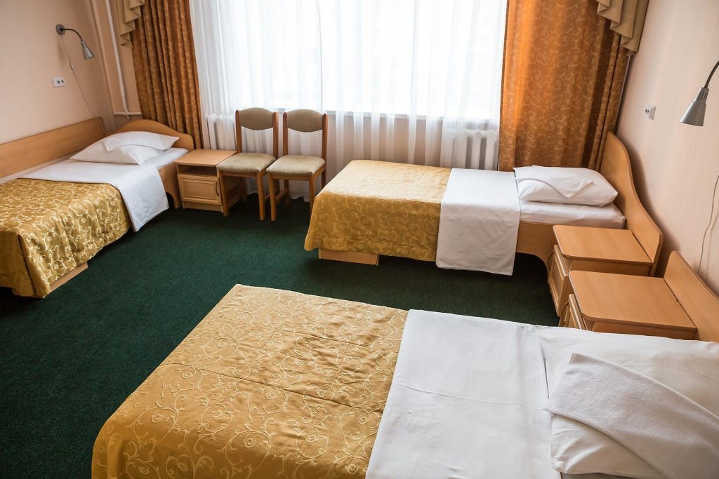 Трёхместный и более (Эконом) гостиницы Городки, Челябинск