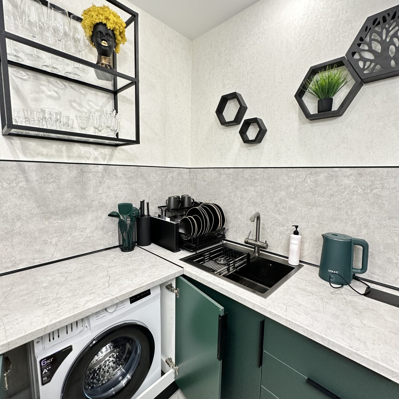 Апартаменты (С кухней №1), Отель Пятница