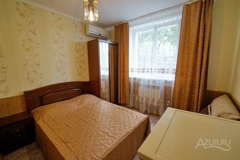 Трехместный (на 1 этаже №4 и №5) гостевого дома Валентина на Победы, Лазаревское