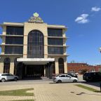 Парковка, Гостиница Корона