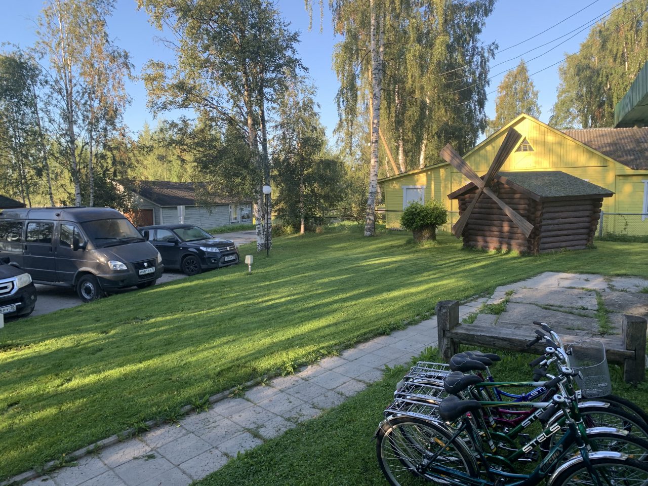 Парковка, Отель Сампо