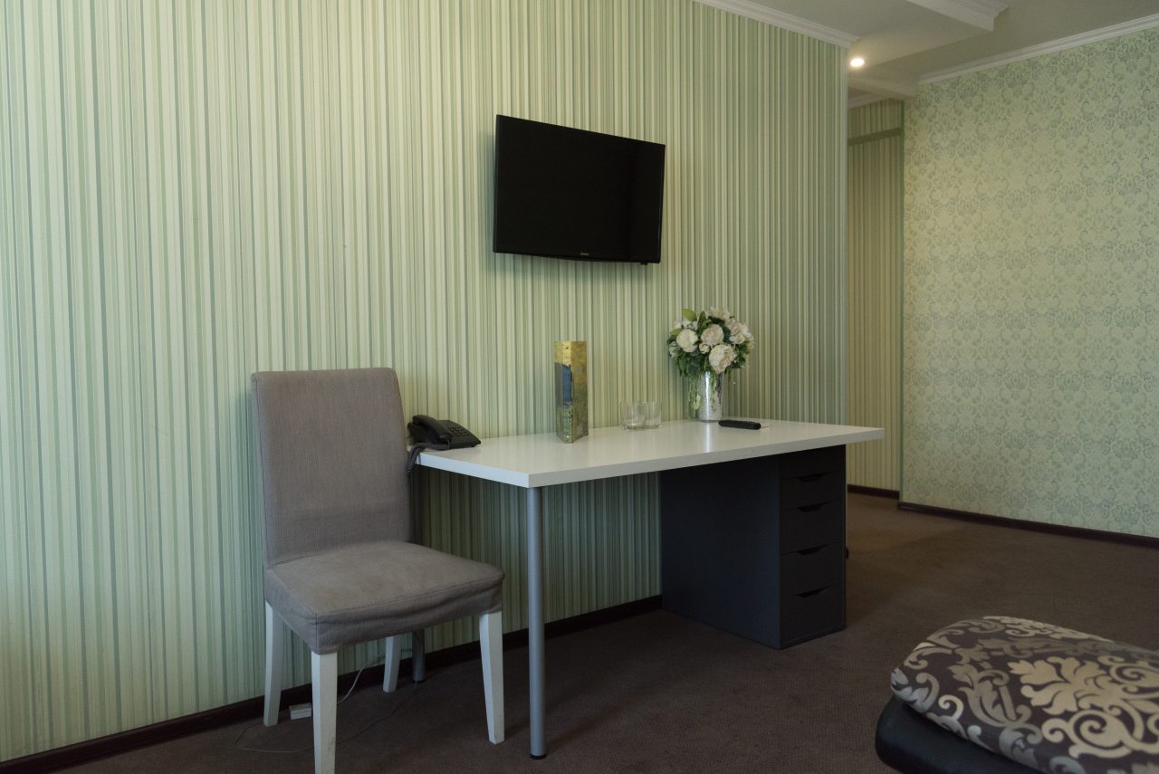 Семейный, Гостиница АртОтель