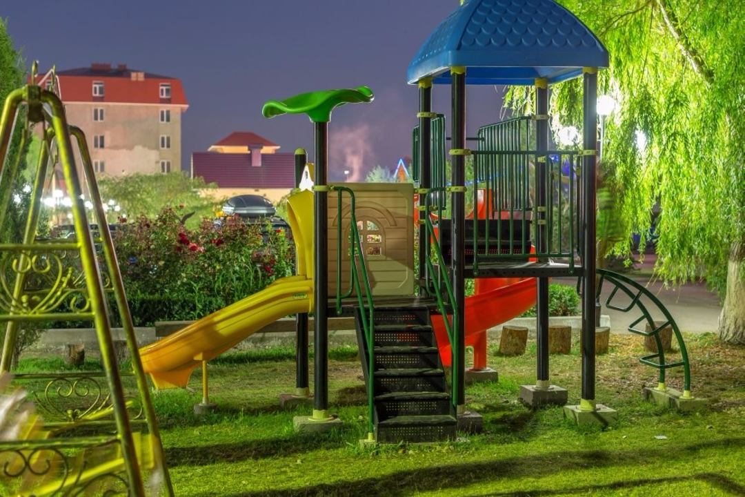 Детская площадка, База отдыха Запорожская сечь