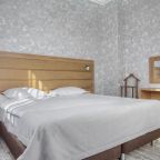 Люкс, Гостиница Астория