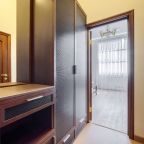 Люкс, Гостиница Астория