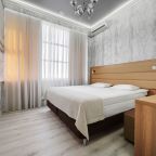 Люкс, Гостиница Астория