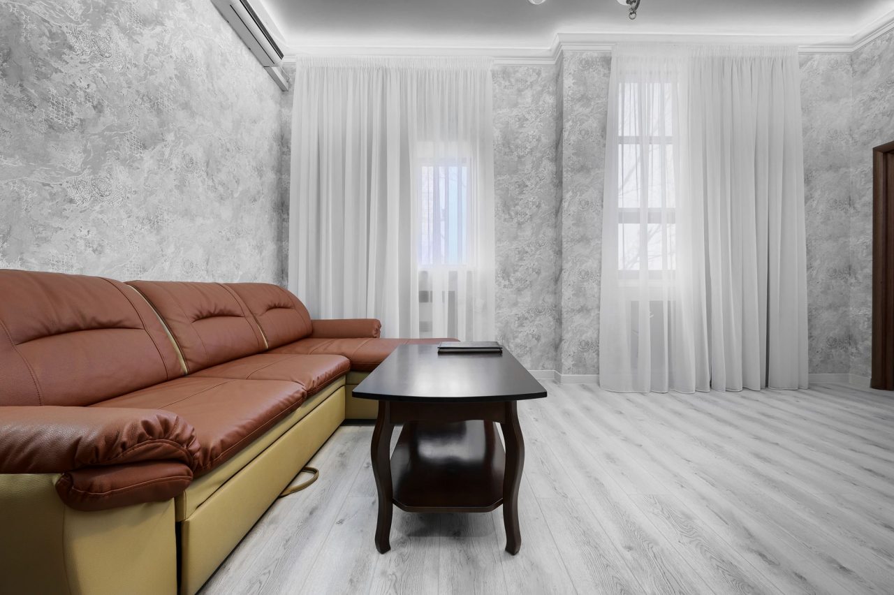 Люкс, Гостиница Астория